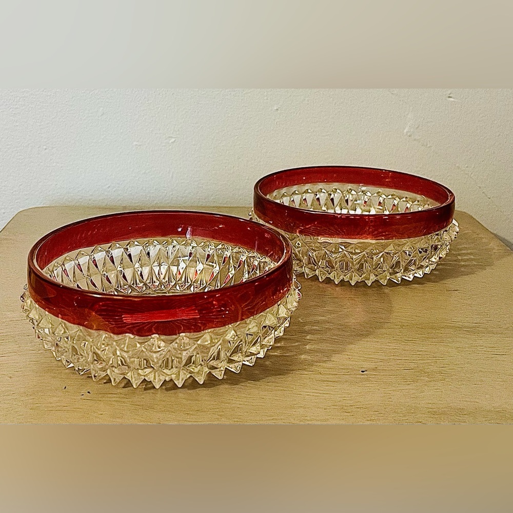 VTG Indiana Glass Diamond Point Ruby Flash Bowl